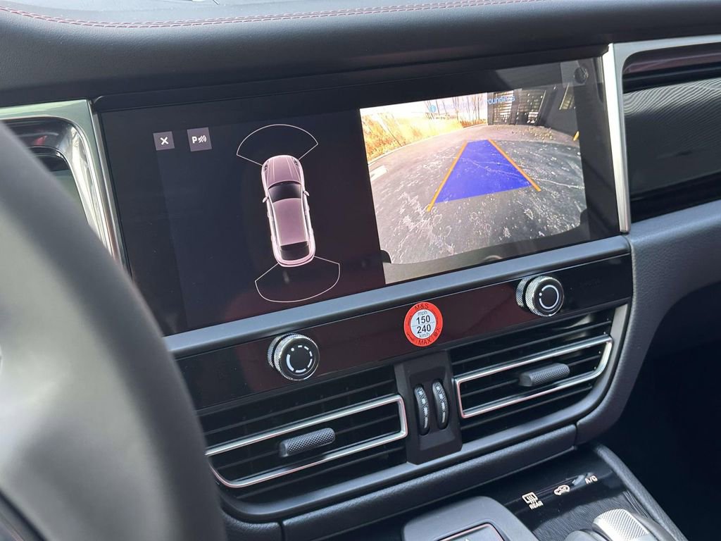 New 2026 Porsche Macan S image 26