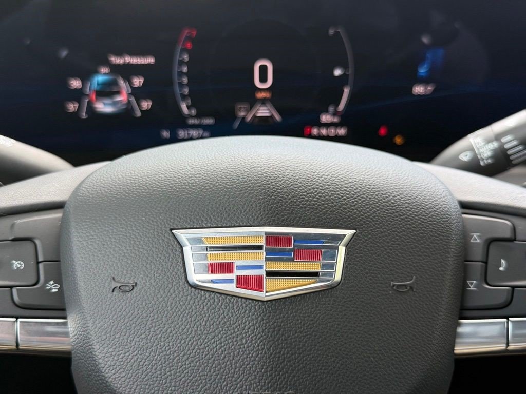 Certified 2025 Cadillac XT4 Premium Luxury FWD image 24