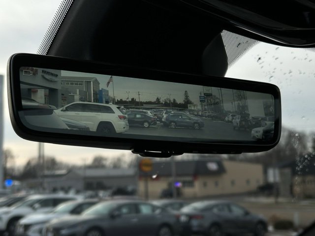 Used 2022 Jeep Grand Cherokee Overland w/ Adv Protech Group III image 54