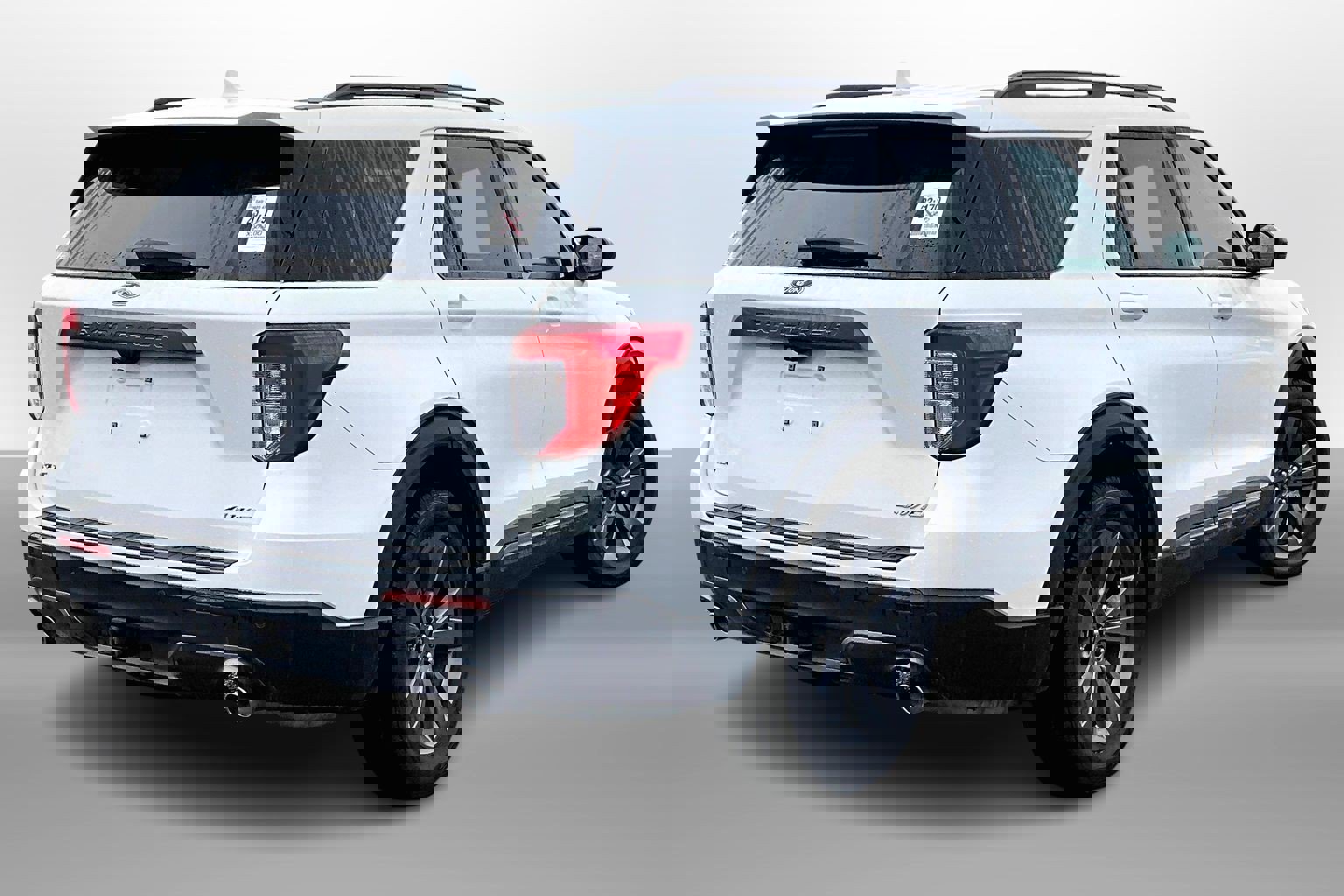 Used 2022 Ford Explorer XLT w/ Equipment Group 202A image 11