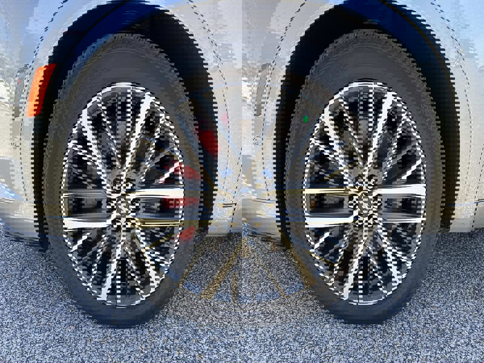 Certified 2024 Cadillac XT6 Sport w/ Technology Package image 10