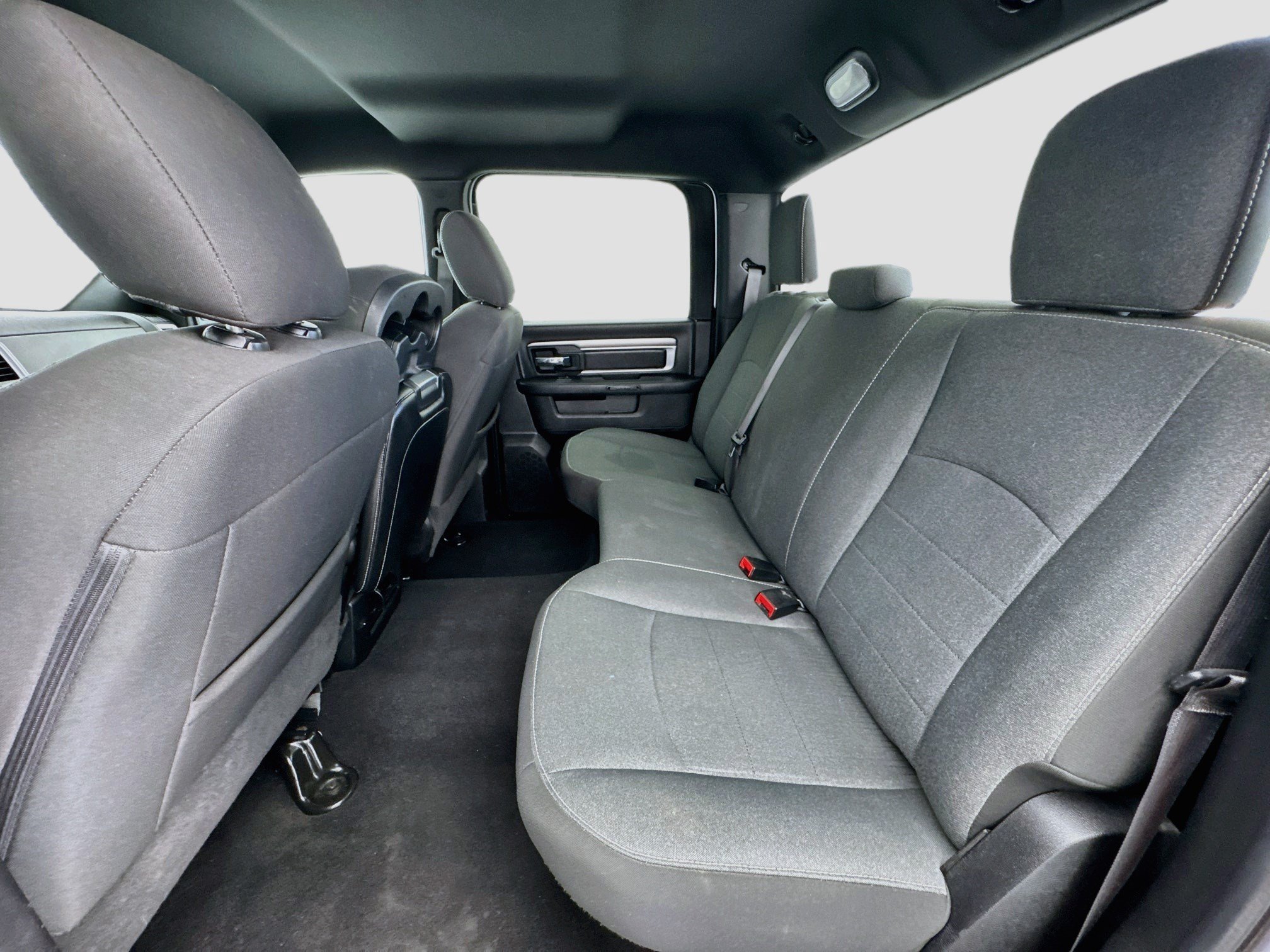 Used 2024 RAM 1500 Warlock AWD/4WD image 15