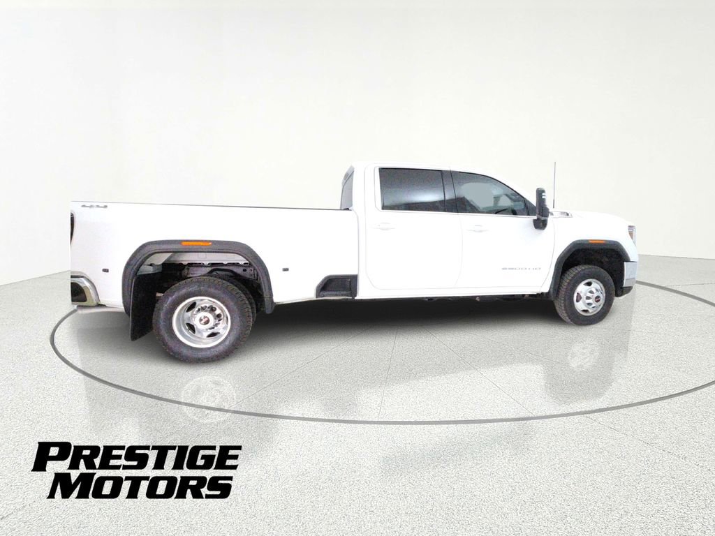 Used 2022 GMC Sierra 3500 SLE w/ SLE Convenience Package AWD/4WD image 9