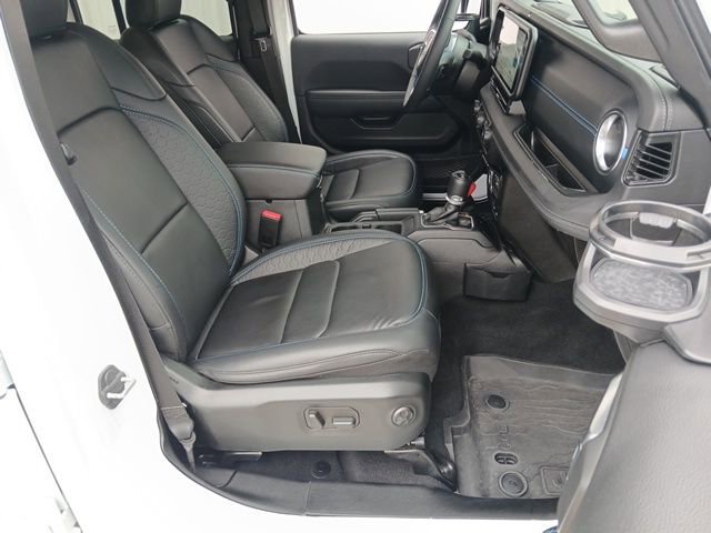 Used 2024 Jeep Wrangler High Altitude image 33