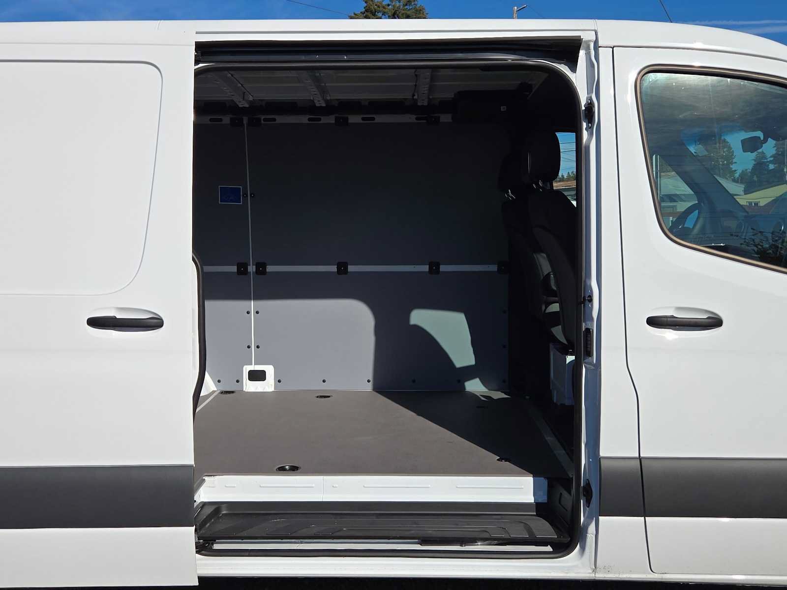Used 2026 Mercedes-Benz Sprinter 2500 image 12
