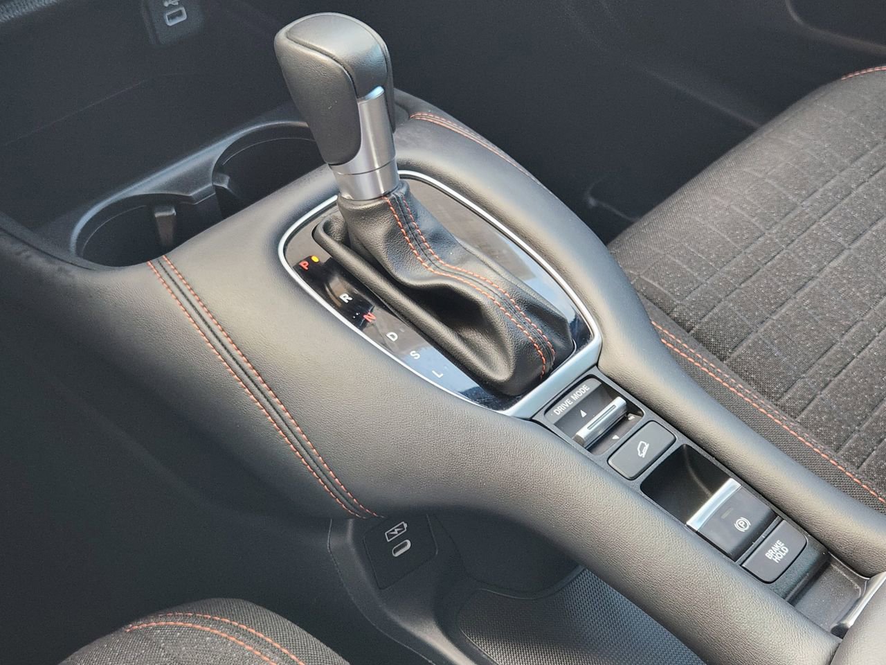 Used 2025 Honda HR-V Sport image 19