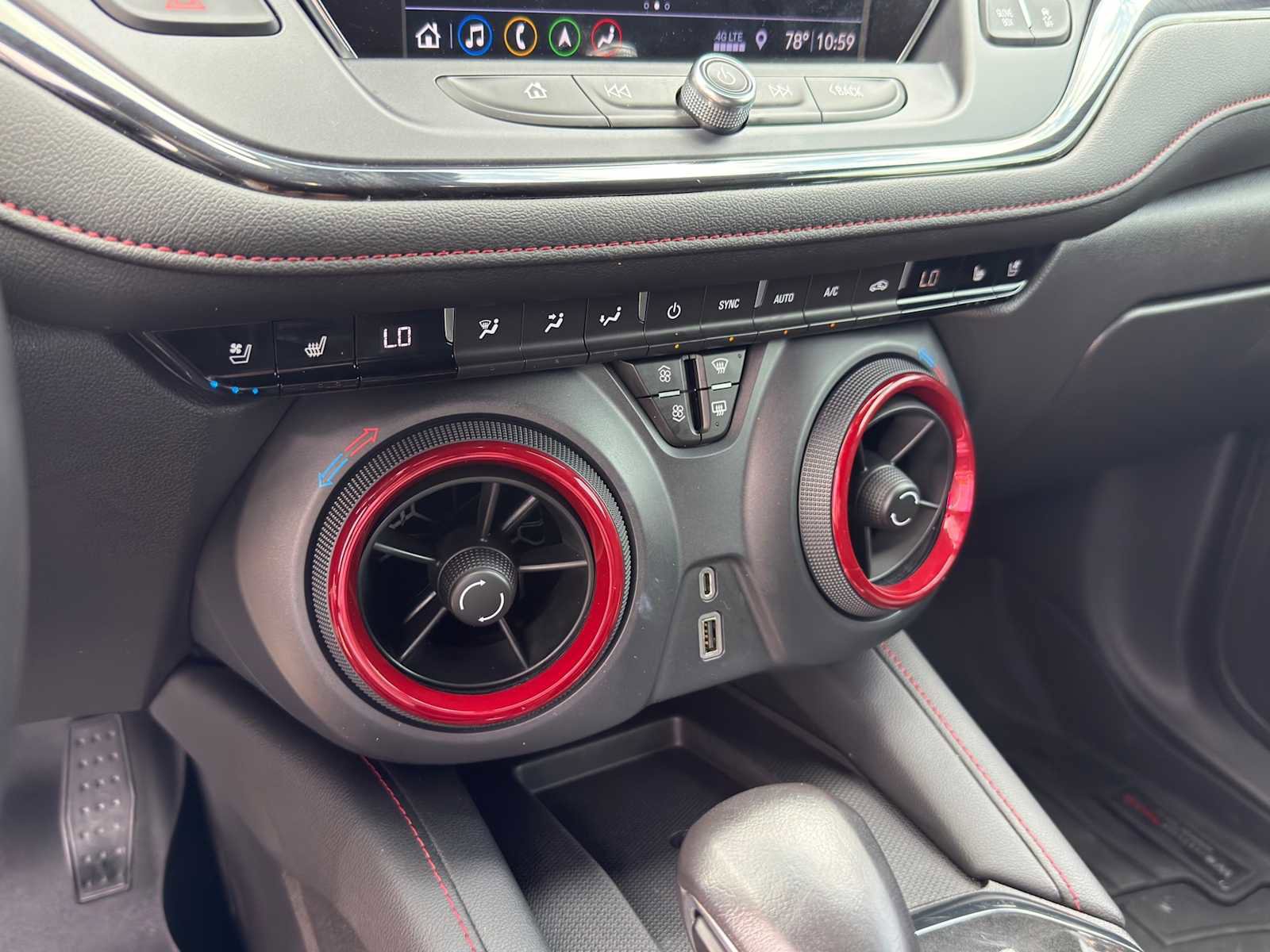 Used 2019 Chevrolet Blazer RS FWD image 13