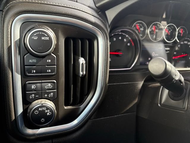 Used 2022 Chevrolet Silverado 1500 LT Trail Boss w/ Convenience Package II AWD/4WD image 22