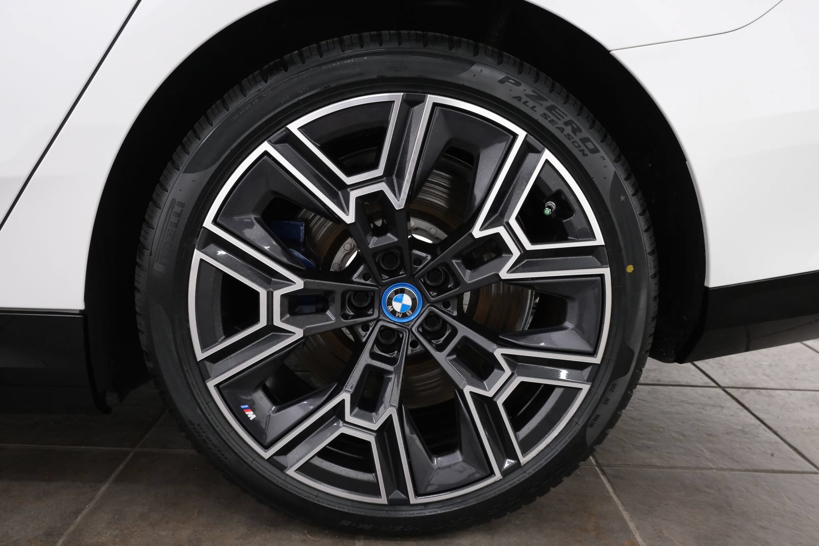 Used 2024 BMW i5 M60 w/ Premium Package AWD/4WD image 38