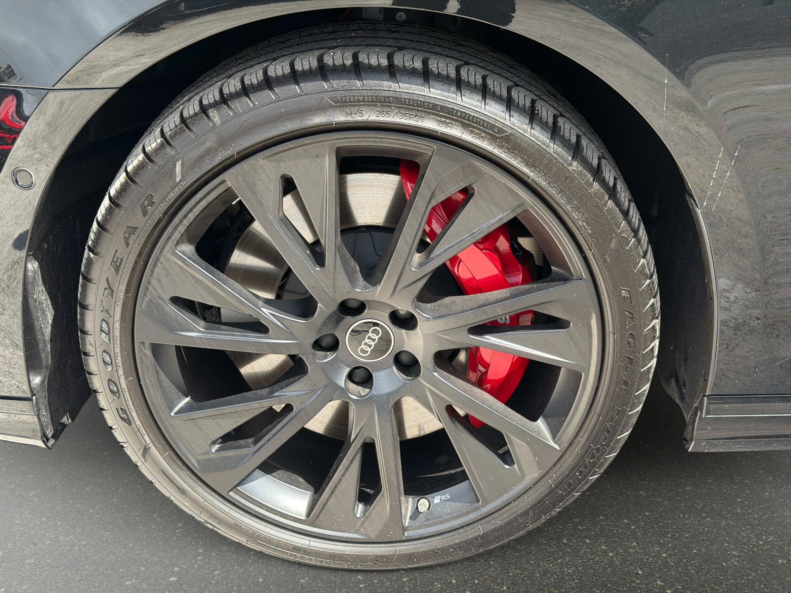 Used 2025 Audi S8 4.0T image 11