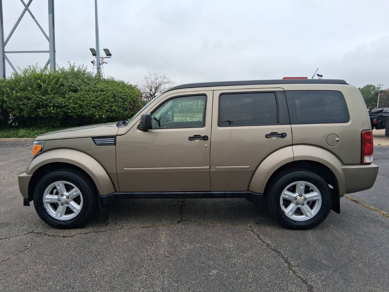 Used 2007 Dodge Nitro SXT AWD/4WD image 4