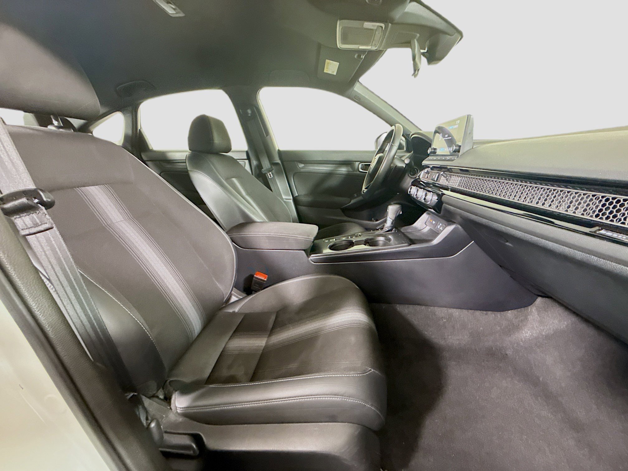Used 2023 Honda Civic Sport image 29