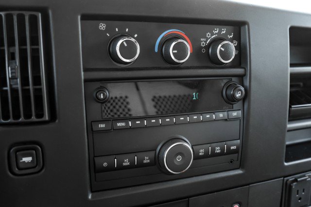 Used 2021 Chevrolet Express 2500 w/ Driver Convenience Package image 28