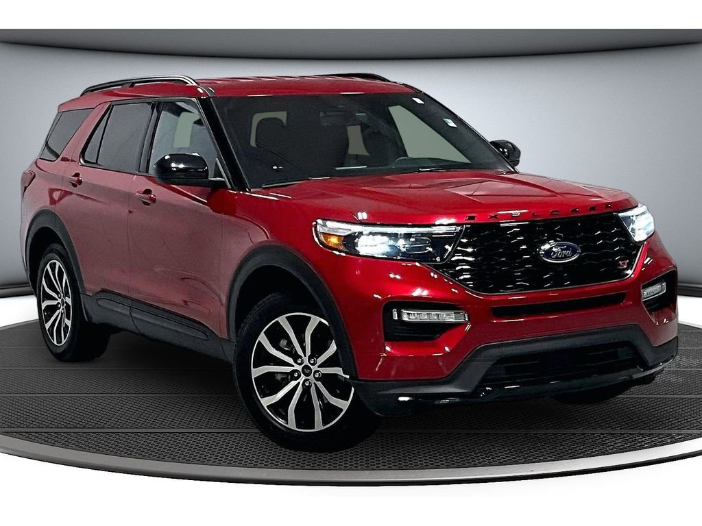 Used 2023 Ford Explorer ST image 2