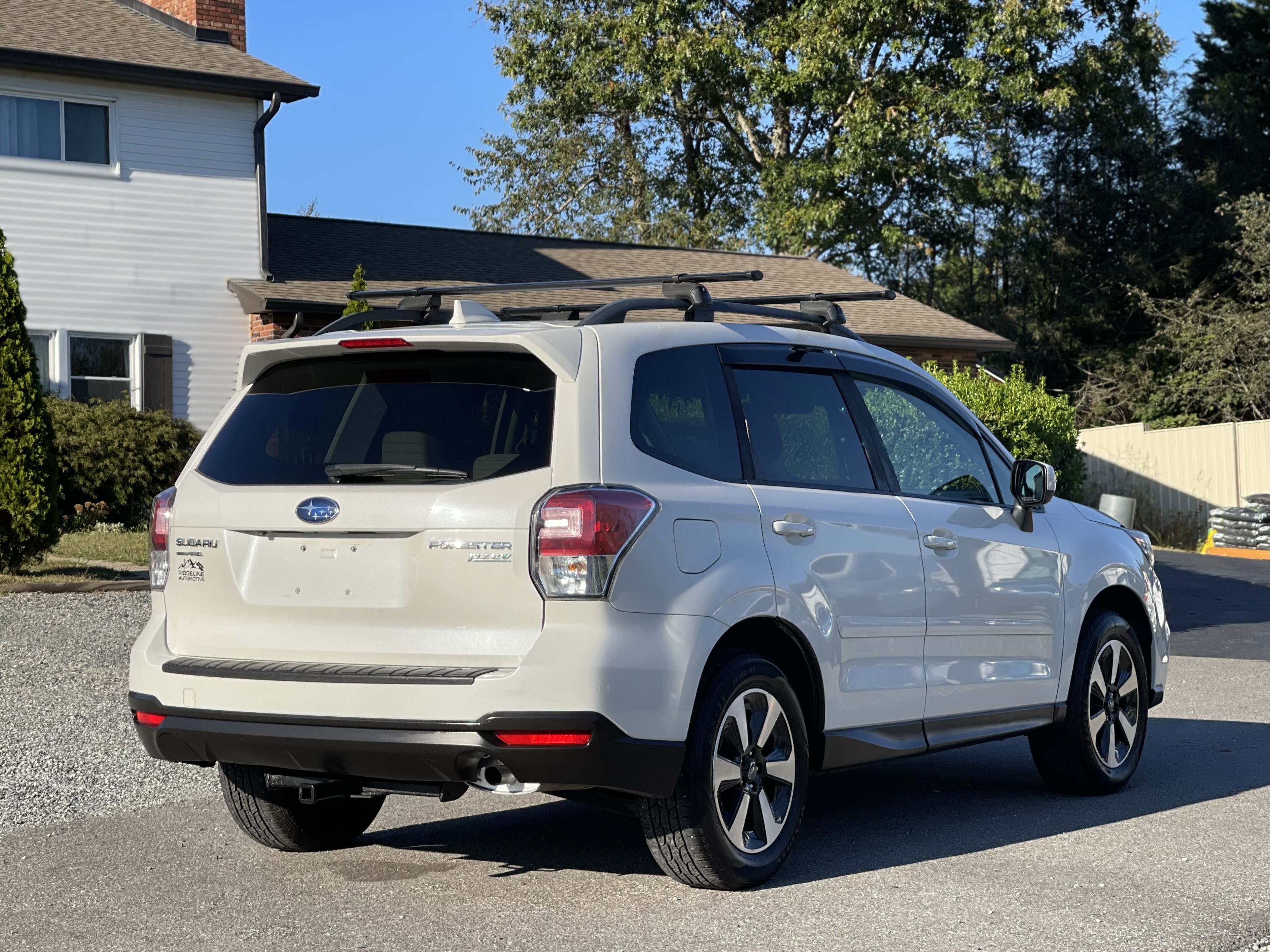 Used 2017 Subaru Forester 2.5i Premium w/ All-Weather Package AWD/4WD image 3