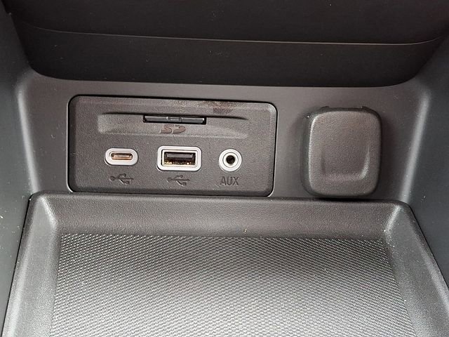 Used 2022 GMC Terrain SLE w/ Driver Convenience Package image 25