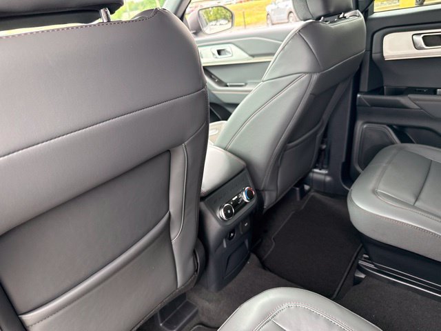 New 2027 Ford Explorer Active w/ Active Comfort Package RWD image 23
