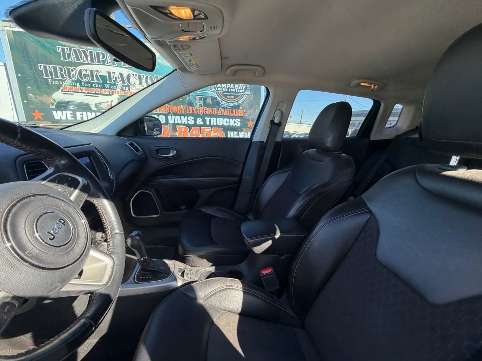 Used 2019 Jeep Compass Latitude FWD image 25