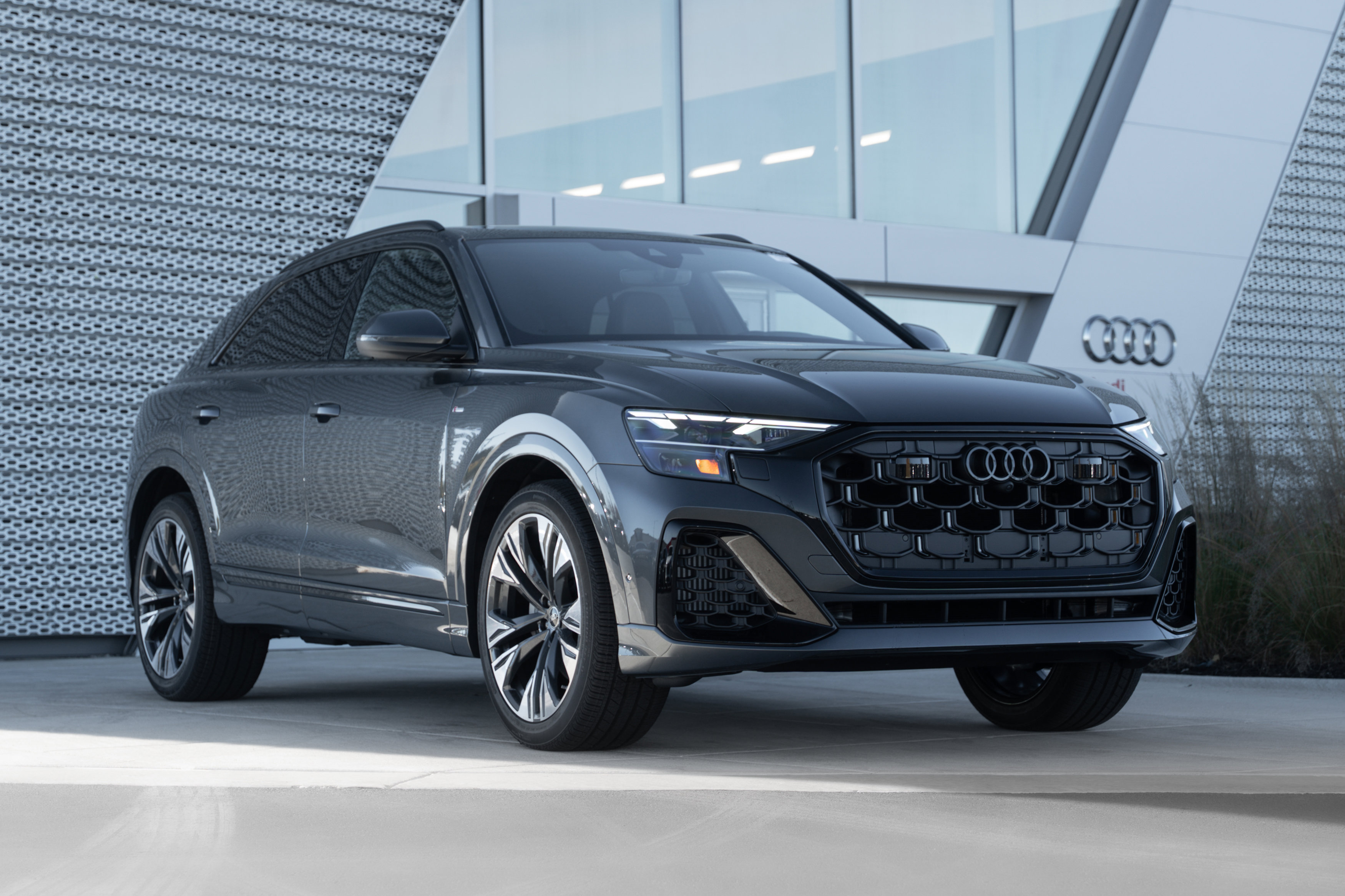 New 2026 Audi Q8 Premium Plus