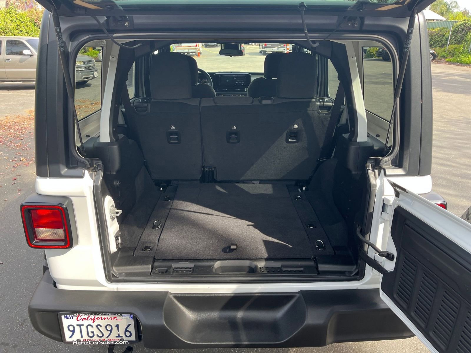 Used 2025 Jeep Wrangler Unlimited Sport AWD/4WD image 30