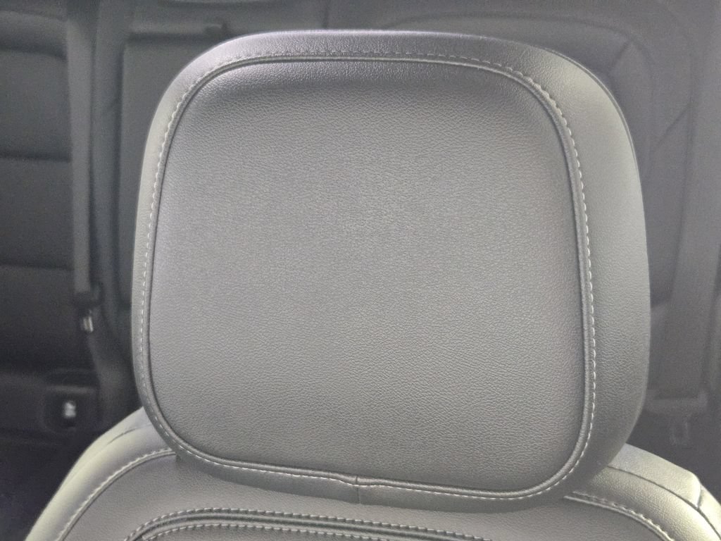 New 2026 Chevrolet Equinox LT w/ Convenience Package II FWD image 27