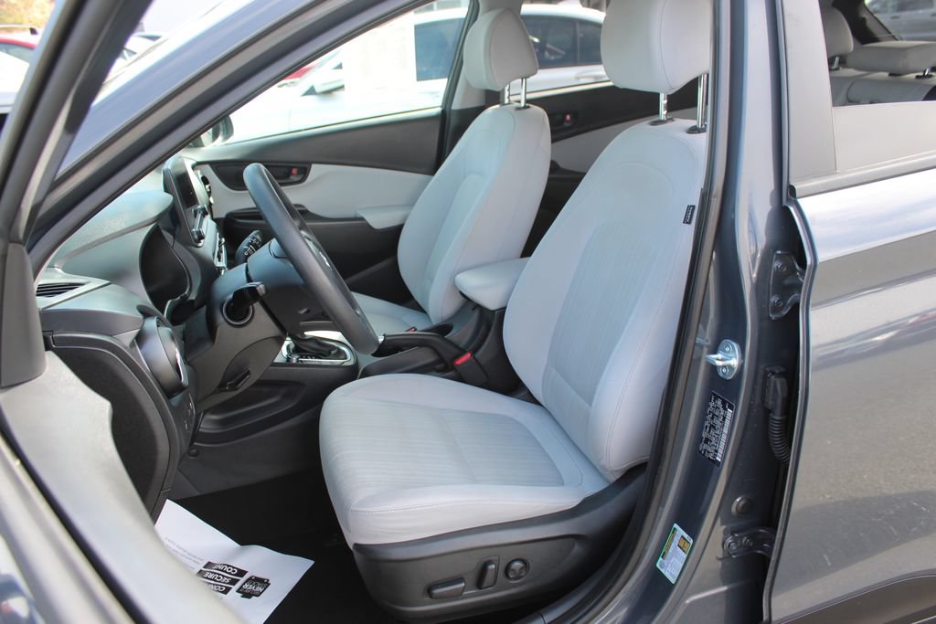 Used 2023 Hyundai Kona SEL w/ Cargo Package FWD image 12
