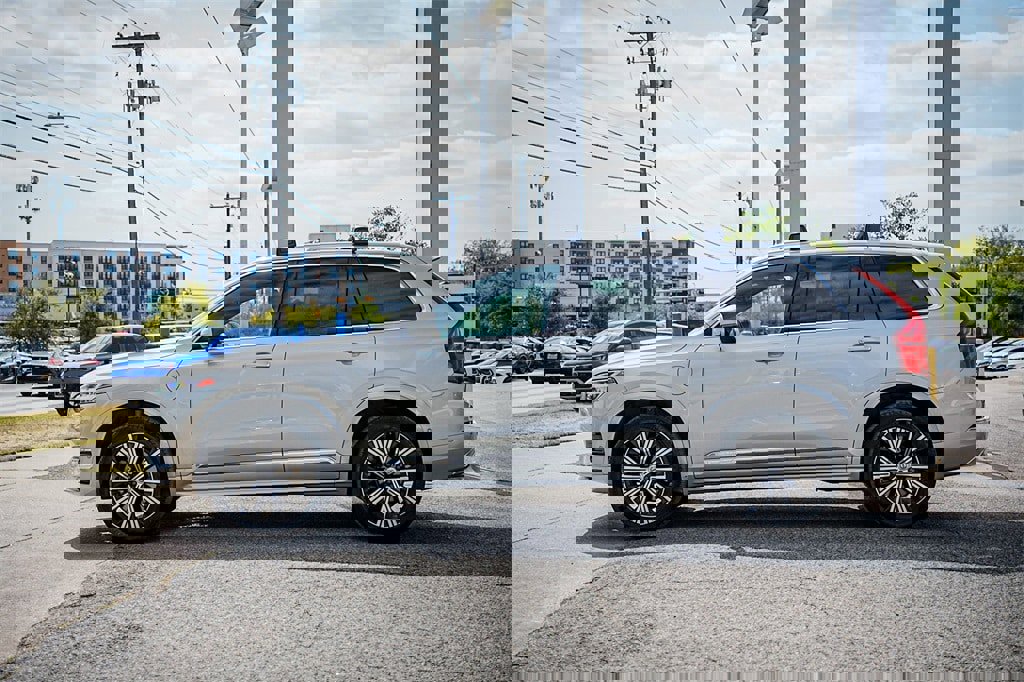 Used 2020 Volvo XC90 T8 Inscription image 5