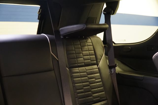 Used 2023 Cadillac Escalade Premium Luxury Platinum AWD/4WD image 22