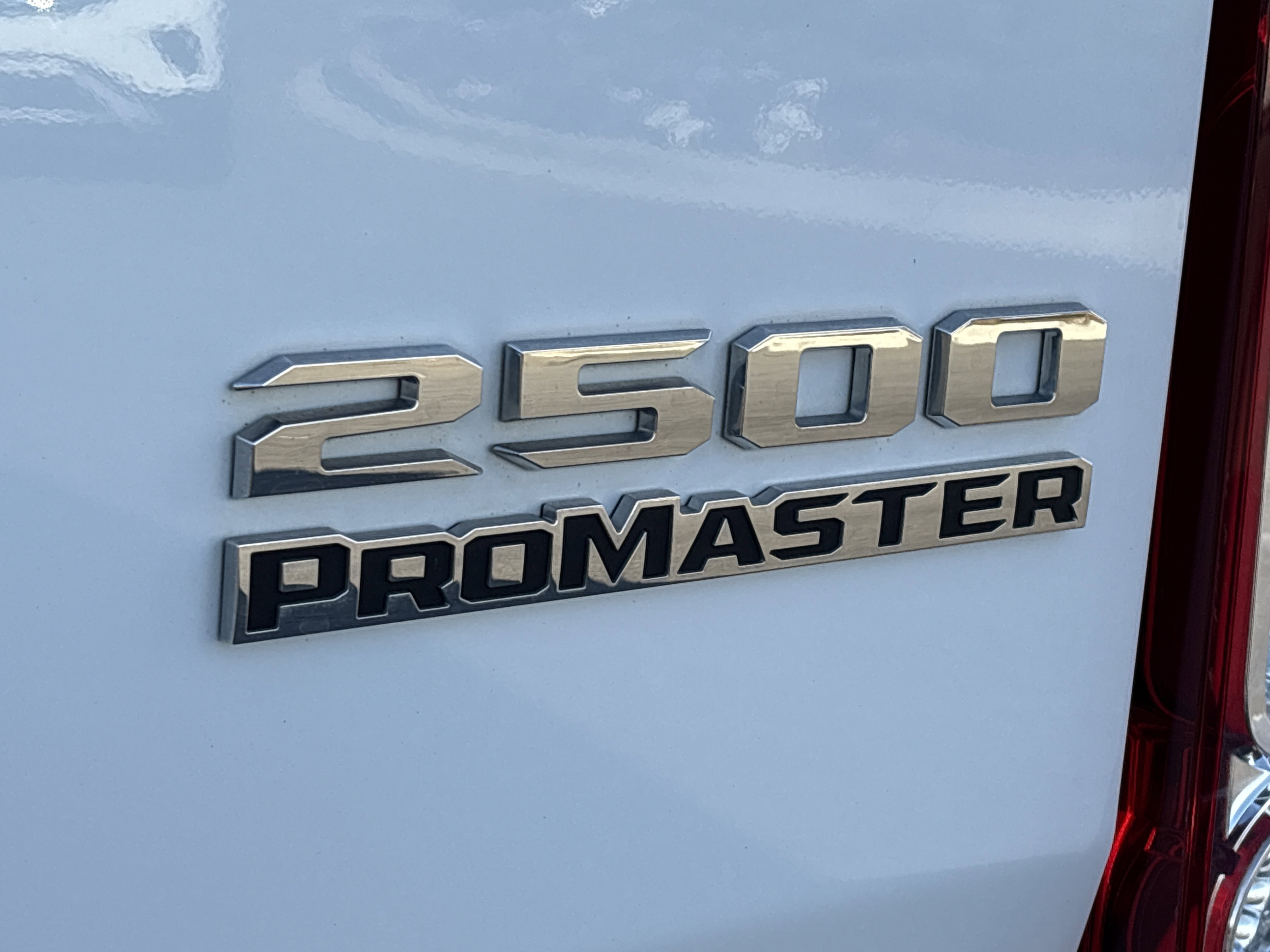 Used 2024 RAM ProMaster 2500 w/ Premium Convenience Group image 34