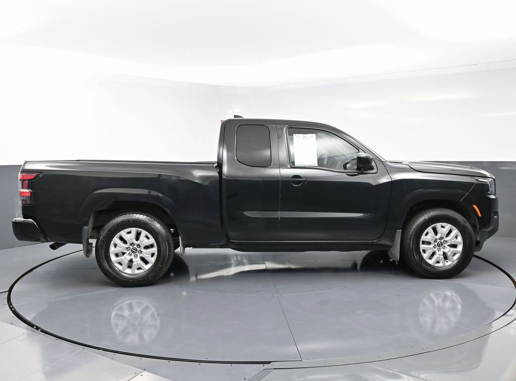 Used 2023 Nissan Frontier SV w/ Tow Package image 8