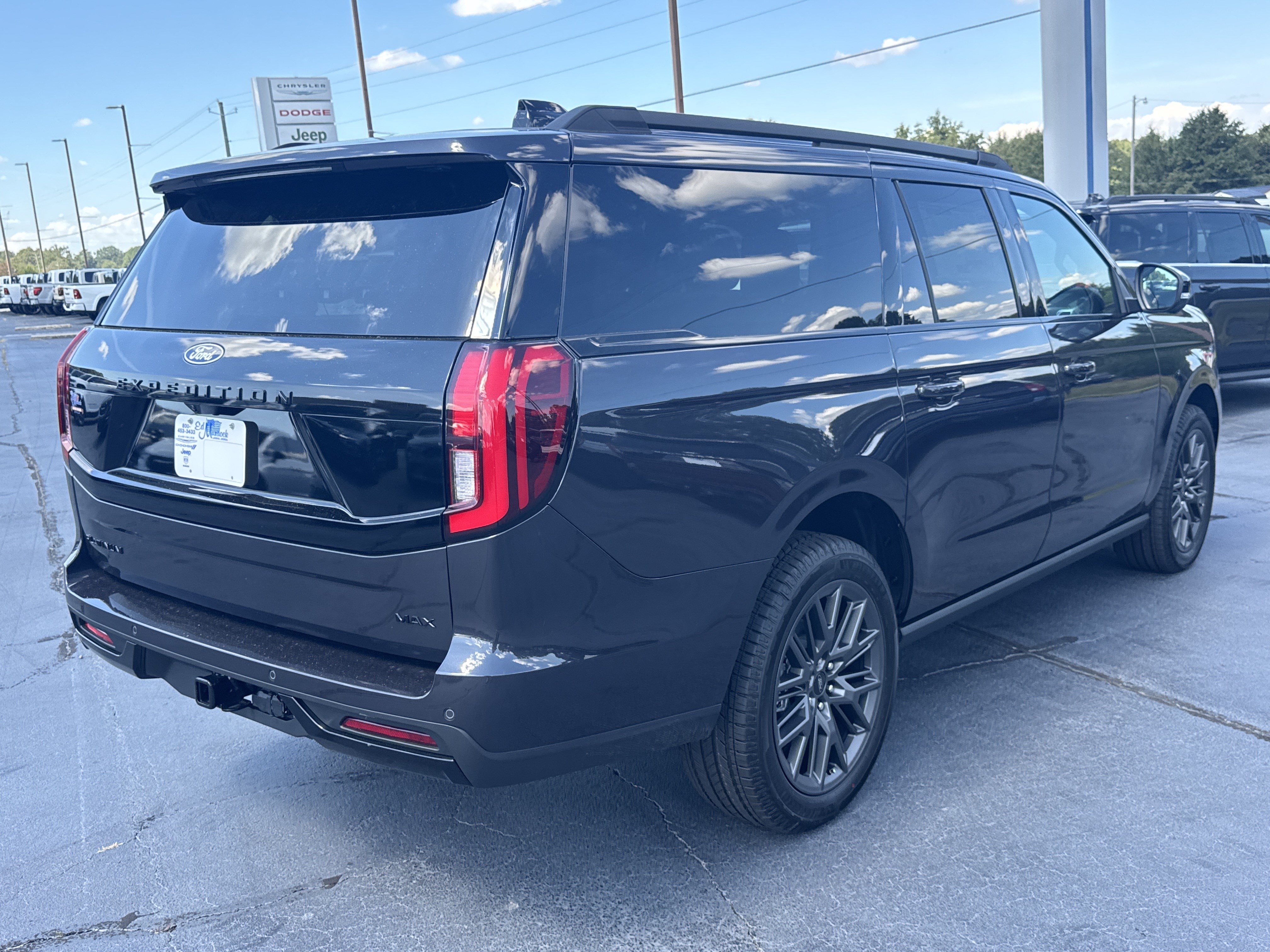 New 2027 Ford Expedition Max Platinum w/ Stealth Appearance Package AWD/4WD image 5