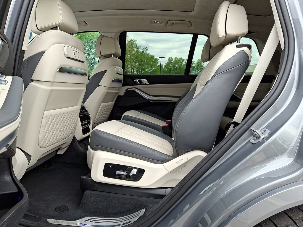 Used 2024 BMW X7 M60i w/ Executive Package AWD/4WD image 13