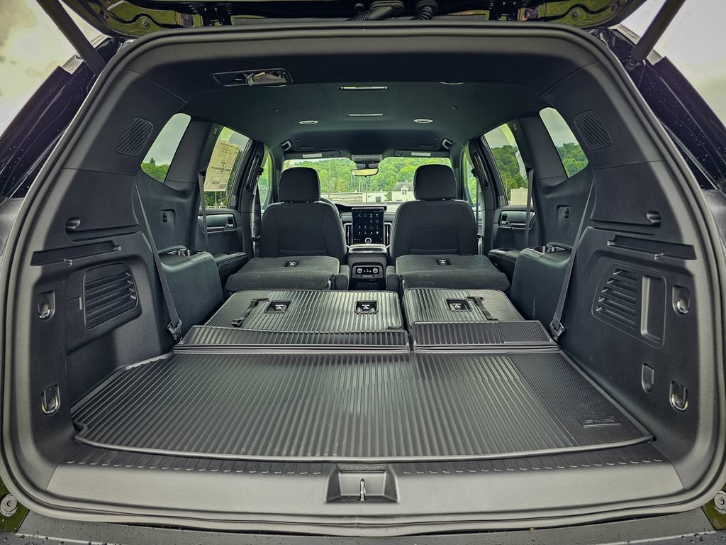 New 2026 GMC Acadia Elevation w/ LPO, Floor Liner Package AWD/4WD image 37