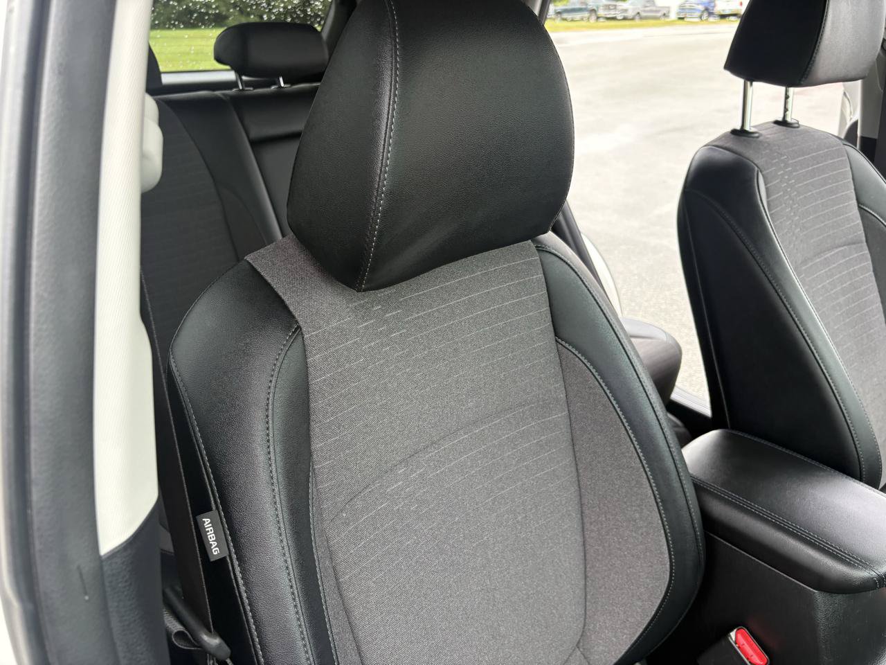 Used 2022 Kia Seltos S AWD/4WD image 40