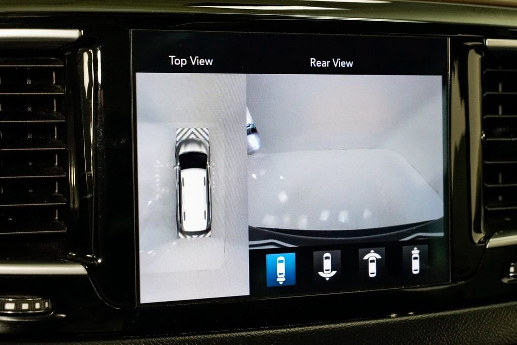 Used 2019 Chrysler Pacifica Touring-L Plus w/ Advanced Safetytec Group image 14