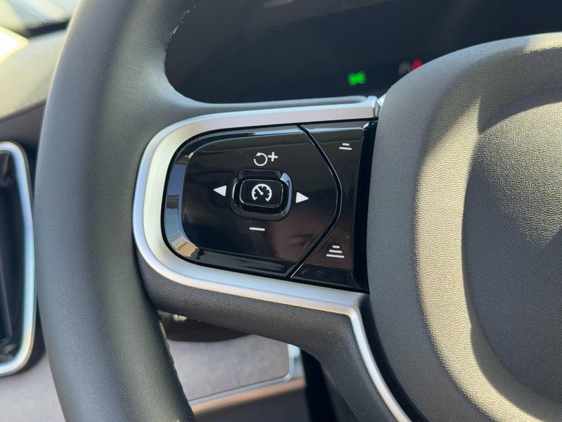 New 2026 Volvo XC90 B6 Ultra w/ Protection Package Premier image 11