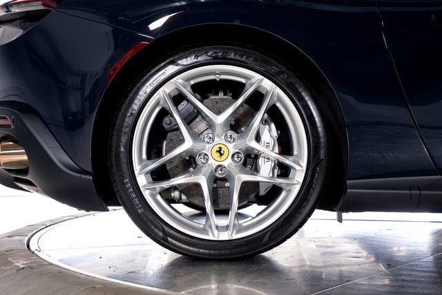 Used 2026 Ferrari Roma Spider RWD image 19