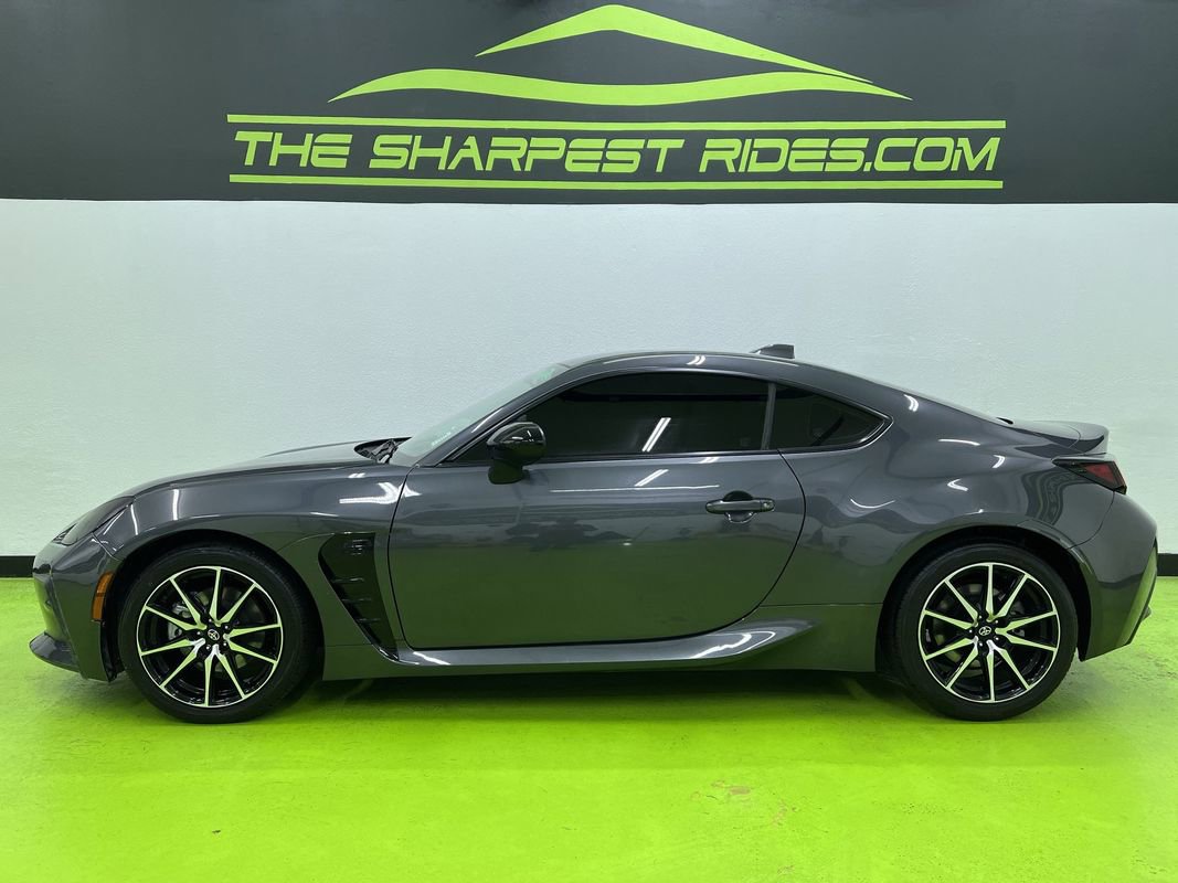 Used 2023 Toyota GR86 w/ ALL Weather Mat Package (TMS) RWD image 6