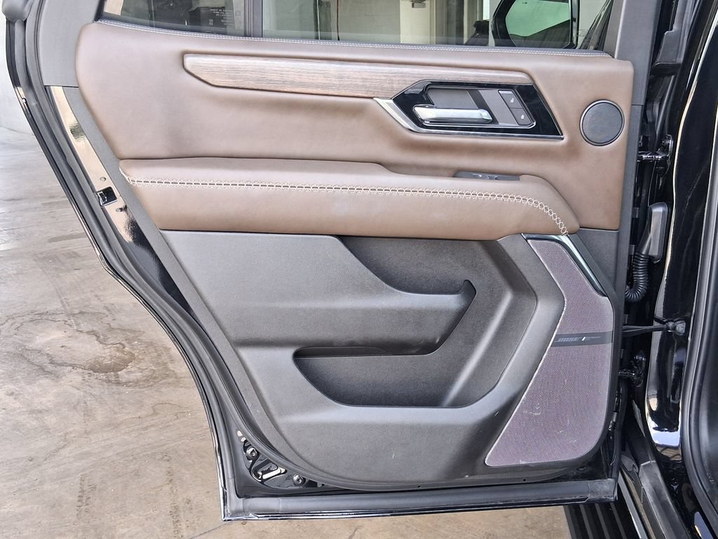 Used 2026 GMC Yukon Denali Ultimate AWD/4WD image 24