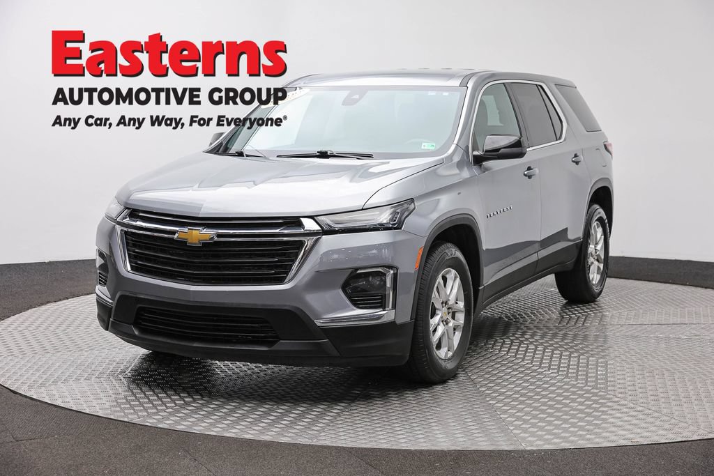 Used 2023 Chevrolet Traverse LS