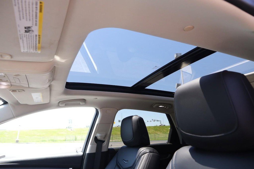Used 2019 Cadillac XT5 Luxury AWD/4WD image 9