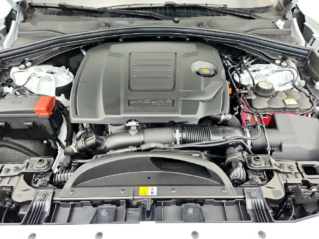 Certified 2026 Jaguar F-PACE R-Dynamic S AWD/4WD image 32