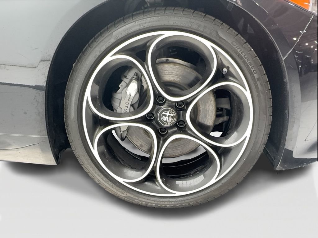 New 2025 Alfa Romeo Giulia RWD image 13