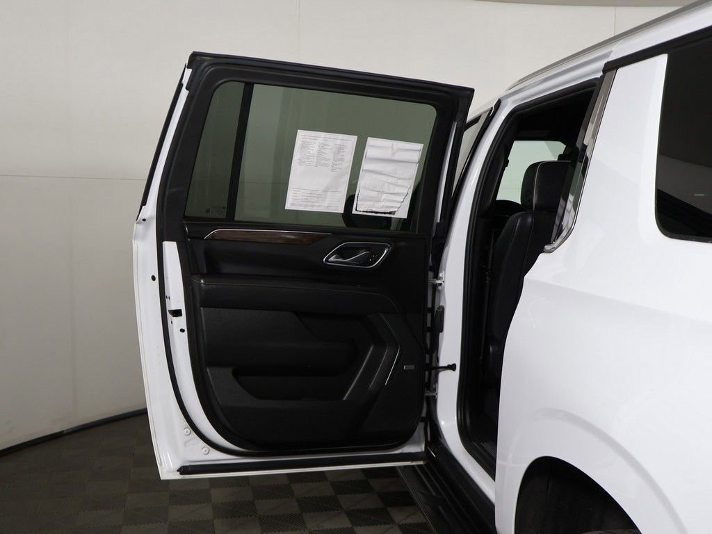 Used 2023 Chevrolet Suburban Premier AWD/4WD image 25