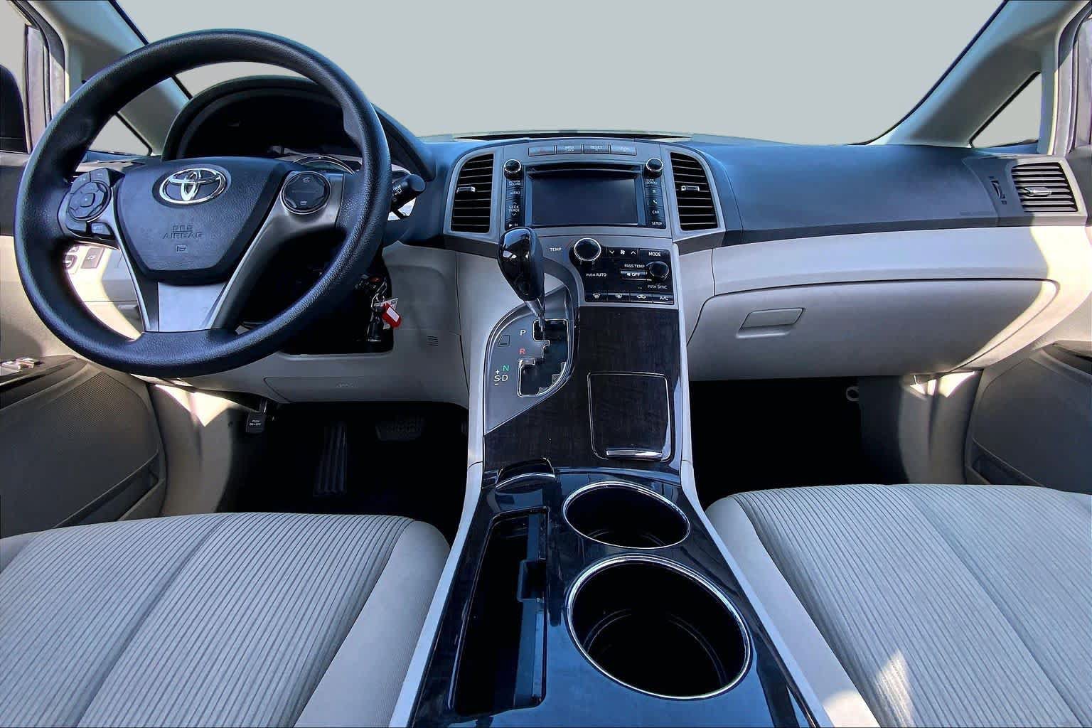 Used 2013 Toyota Venza LE w/ LE Convenience Pkg FWD image 15
