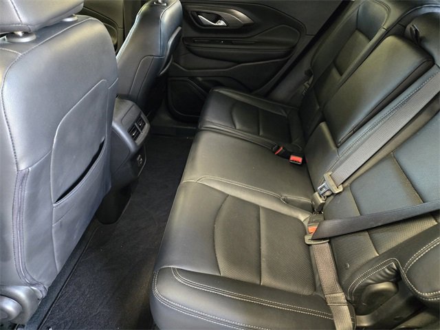 Used 2022 GMC Terrain SLE w/ Elevation Edition image 32