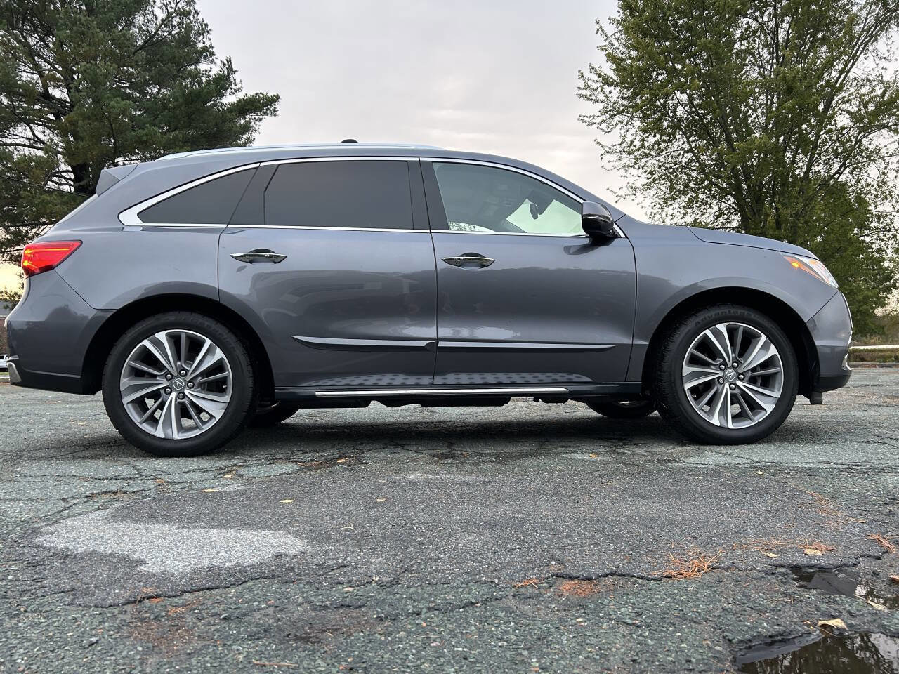 Used 2018 Acura MDX SH-AWD w/ Technology Package image 14