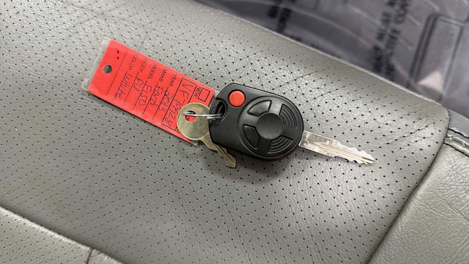 Used 2013 Ford F150 Lariat w/ Luxury Equipment Group image 31