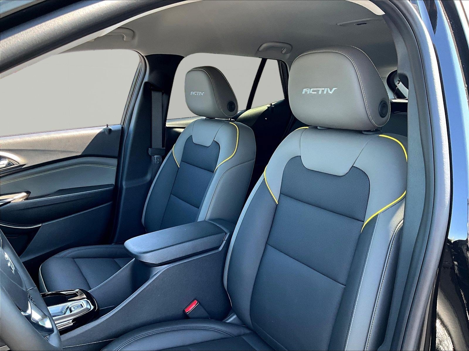 New 2026 Chevrolet Trax ACTIV w/ Driver Confidence Package FWD image 17
