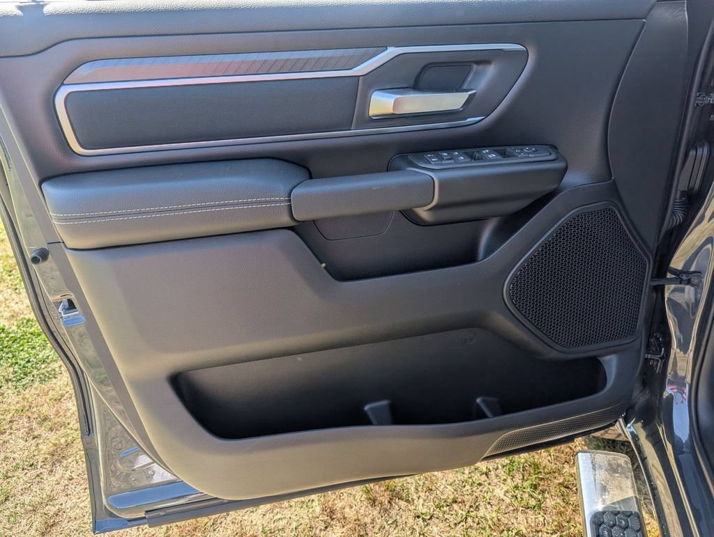 New 2026 RAM 1500 Big Horn AWD/4WD image 9
